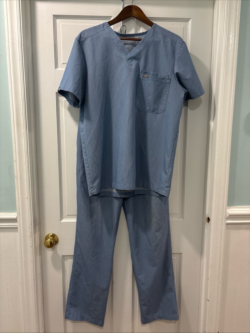 Figs Men’s Scrub Set Leon Top Pisco Bottom Heather Indigo Size Medium EUC
